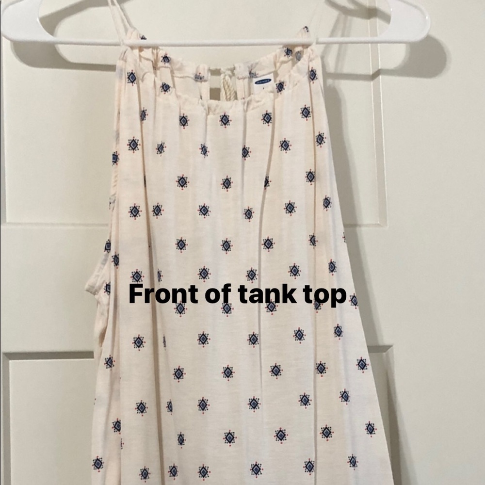 NEVER WORN Old Navy Tank